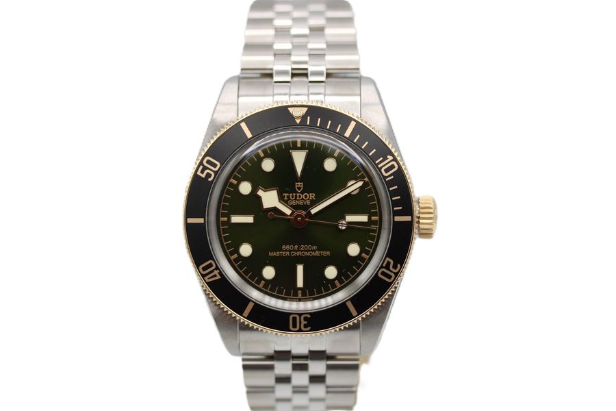 Tudor Black Bay M7941A1A3NU-0003
